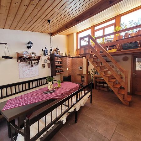 Family House - Apartmany Zuzana Stará Lesná المظهر الخارجي الصورة