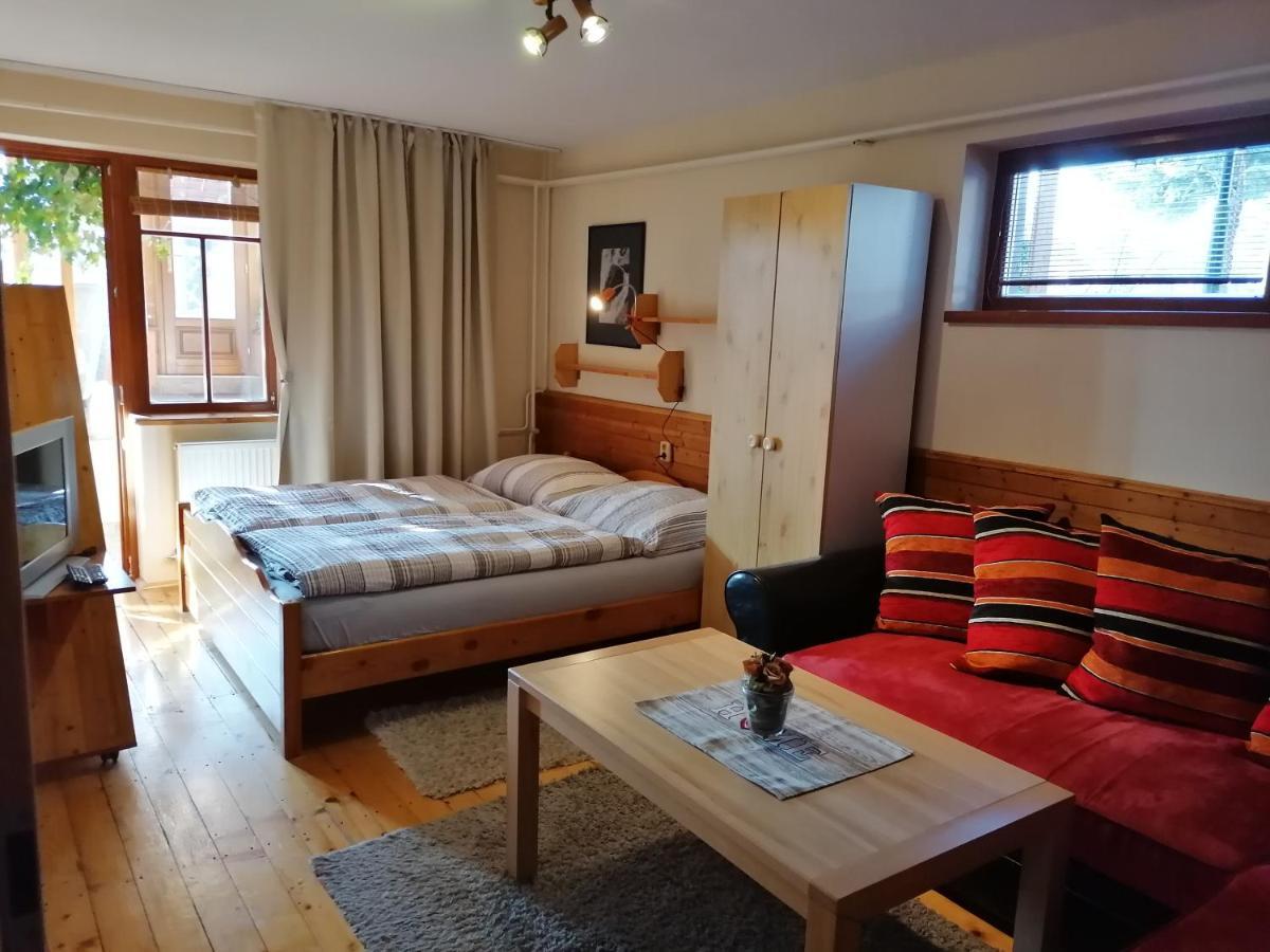 Family House - Apartmany Zuzana Stará Lesná المظهر الخارجي الصورة